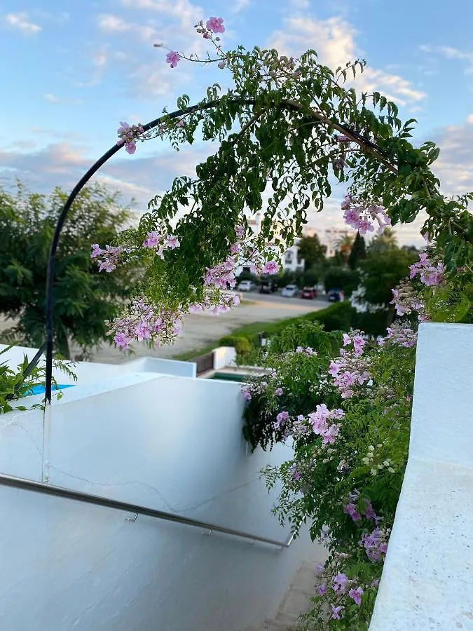 Siesta Mar Apartamentos Cala En Porter  2*, Cala En Porter (Menorca)